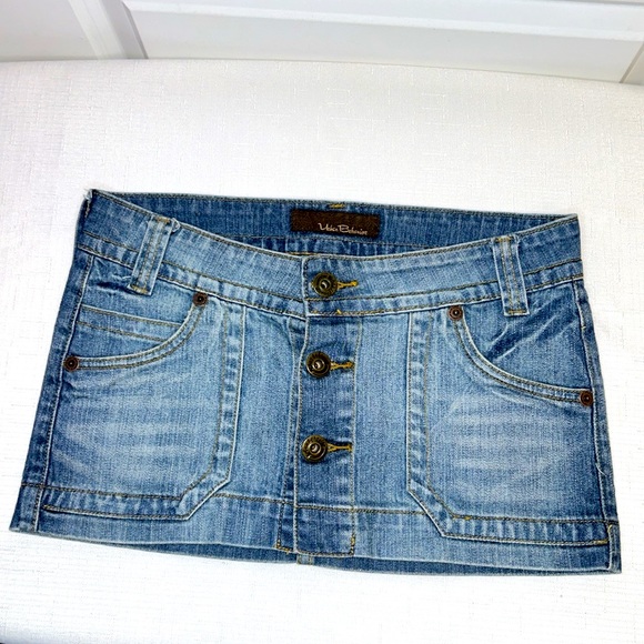 Urban Behavior Dresses & Skirts - Urban Behavior 3 Button Jean Skirt